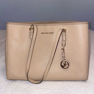 Michael Kors medium shoulder bag